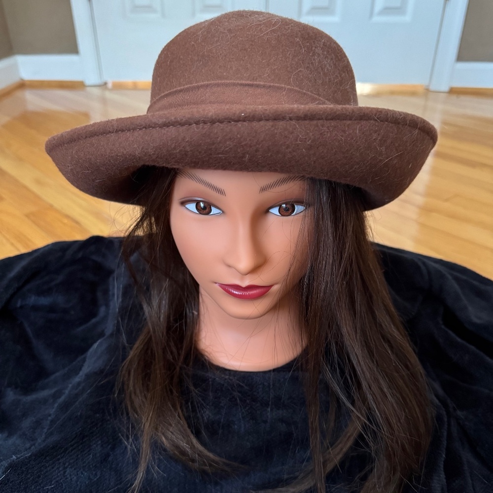 Brown felt women's hat